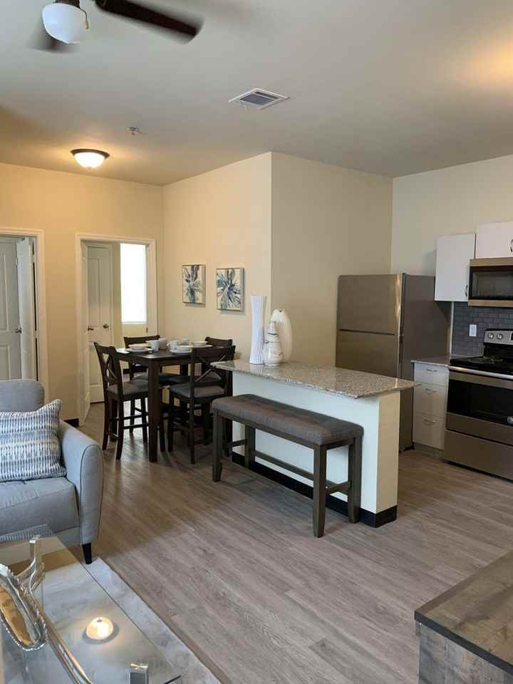 FOUNTAIN HILL APARTMENTS - Photo 4 of 8