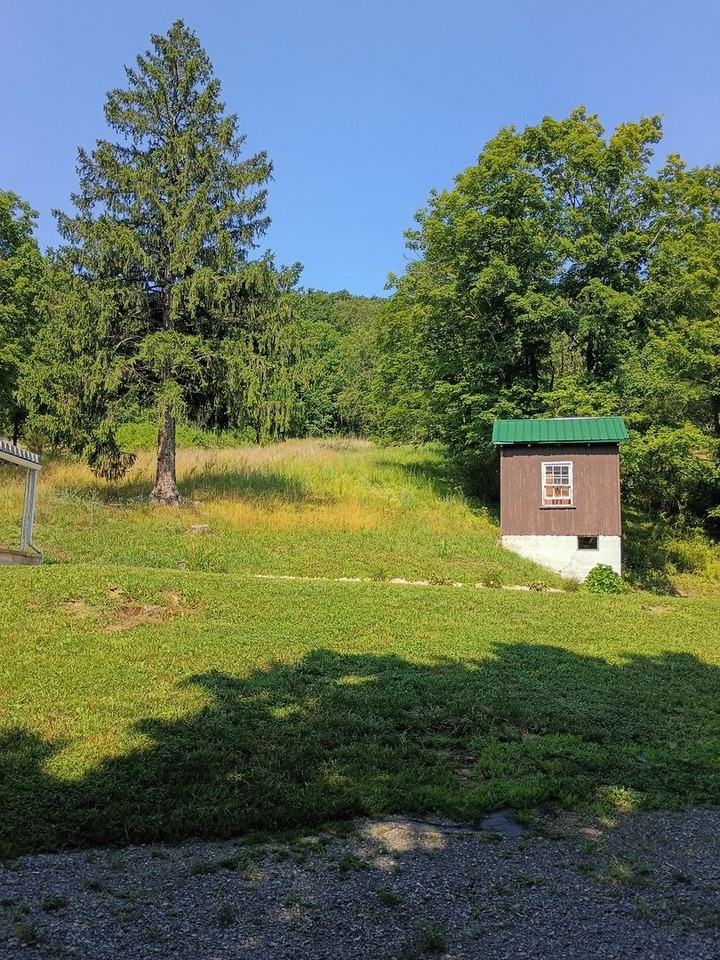 151 Shetland Dr - Photo 3 of 12
