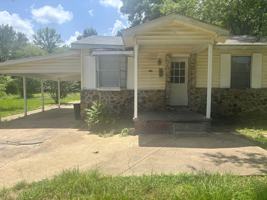 featured image of 2829 Comfort St
