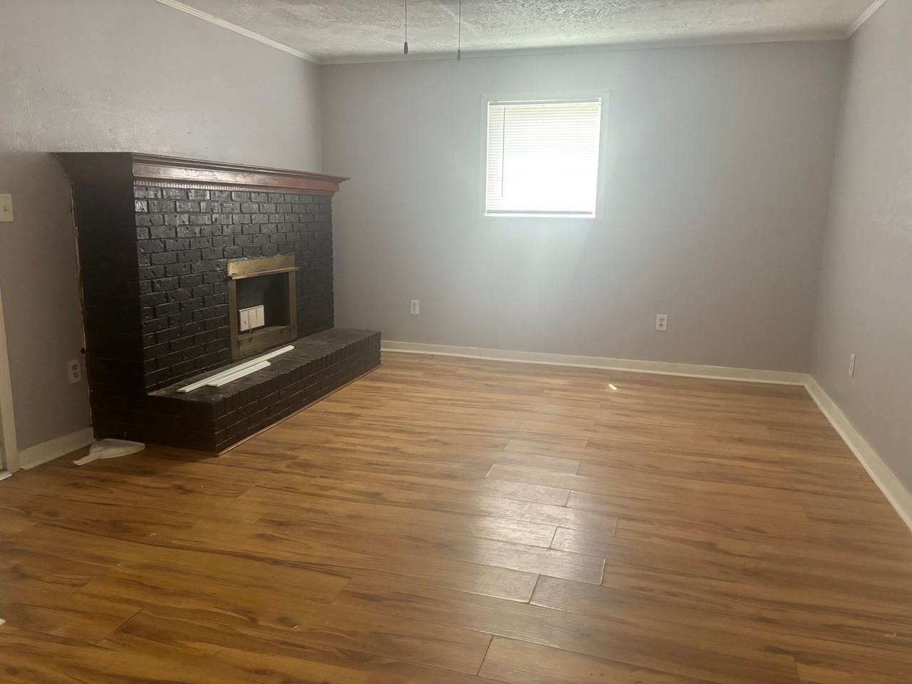2829 Comfort St - Photo 2 of 5