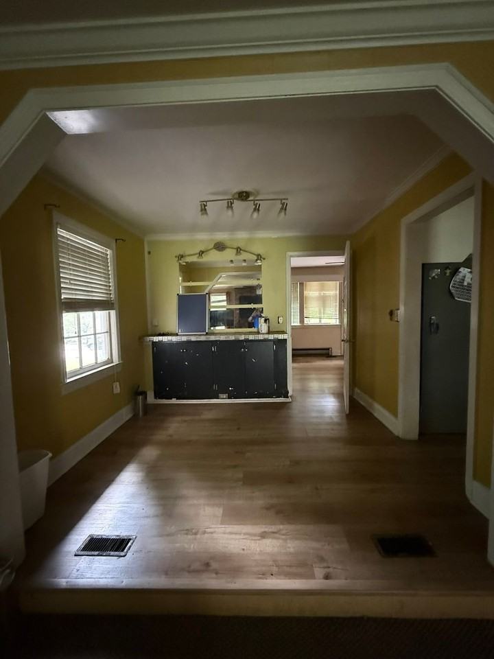 234 S Bull St - Photo 6 of 16