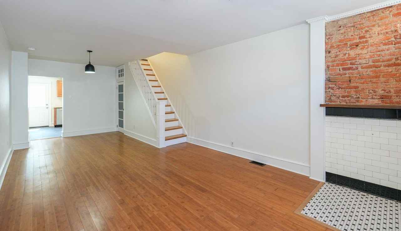 1631 S Clarion St - Photo 2 of 22