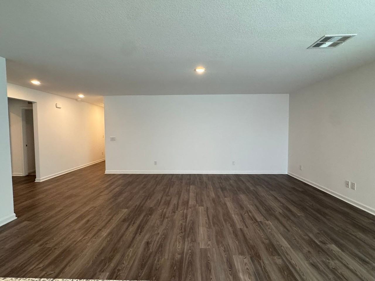 2800 Steamship Dr - Photo 3 of 33