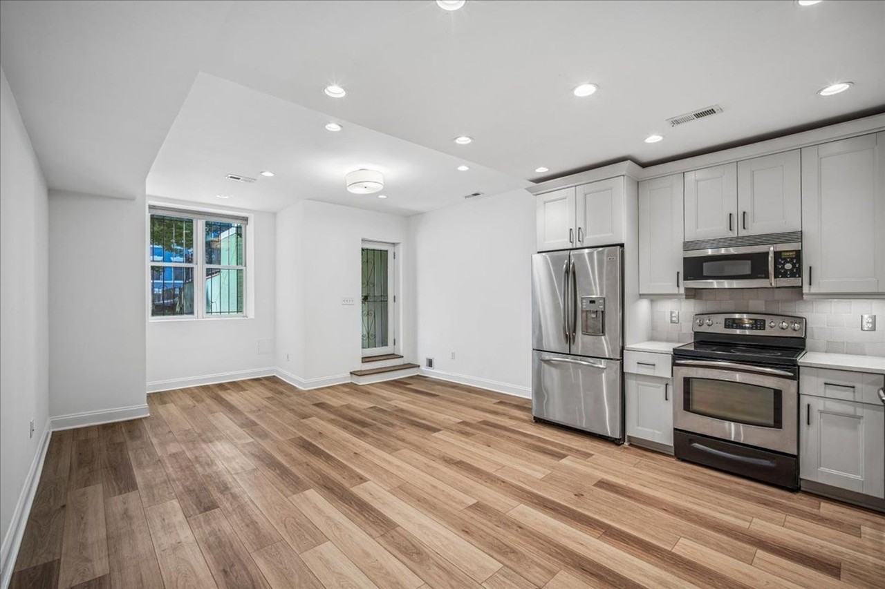 1317 Harvard St Nw #1 - Photo 5 of 22