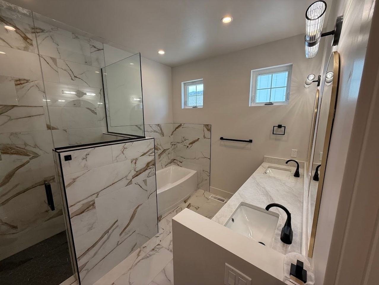34 Mt Yale Ct - Photo 3 of 9