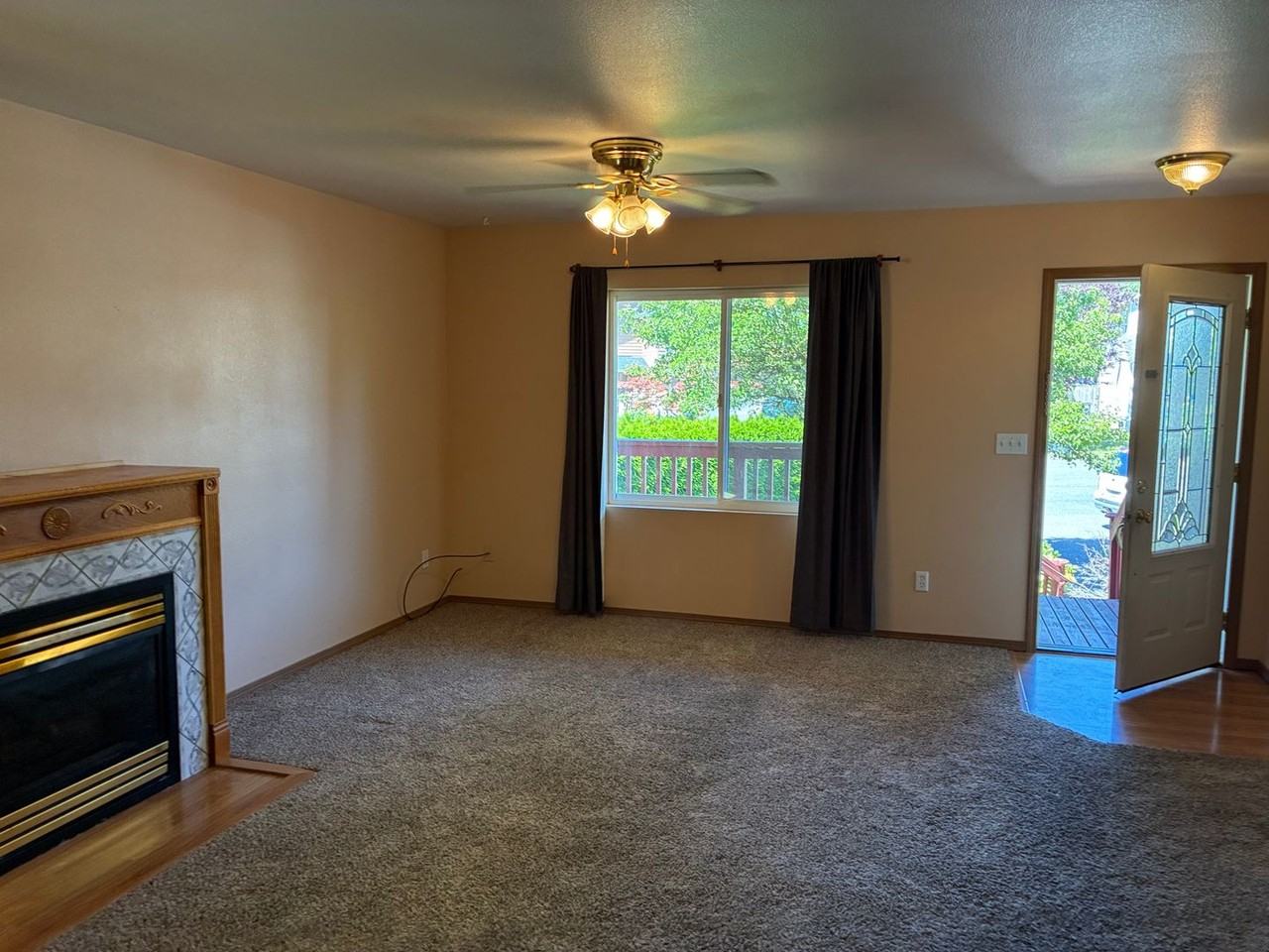 2600 Arbor St - Photo 4 of 7