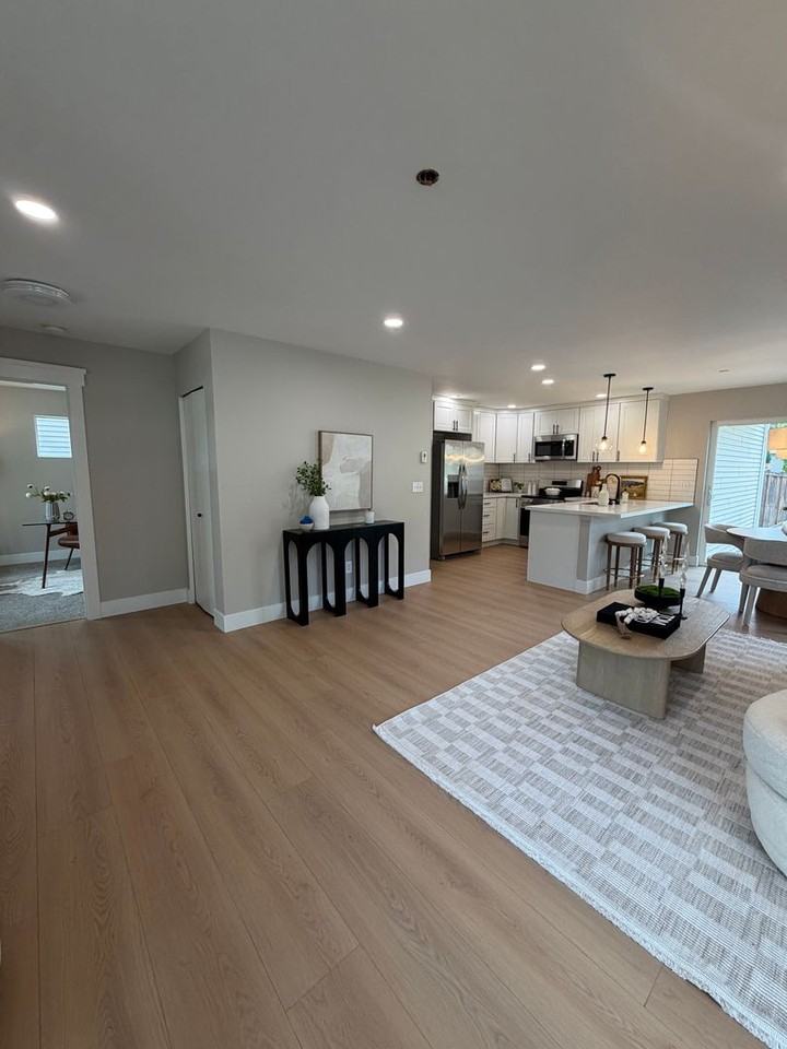 3487 Peterson St - Photo 3 of 18