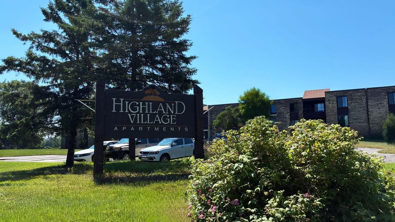 Highland Village Apartments - Photo 2 of 4