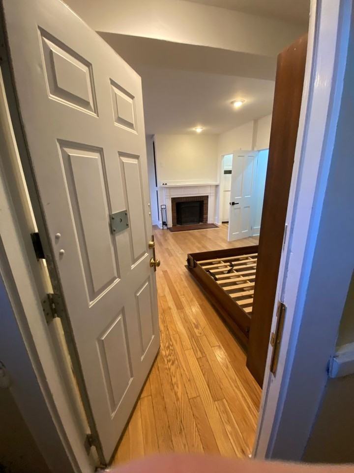 458 Beacon St - Photo 6 of 20