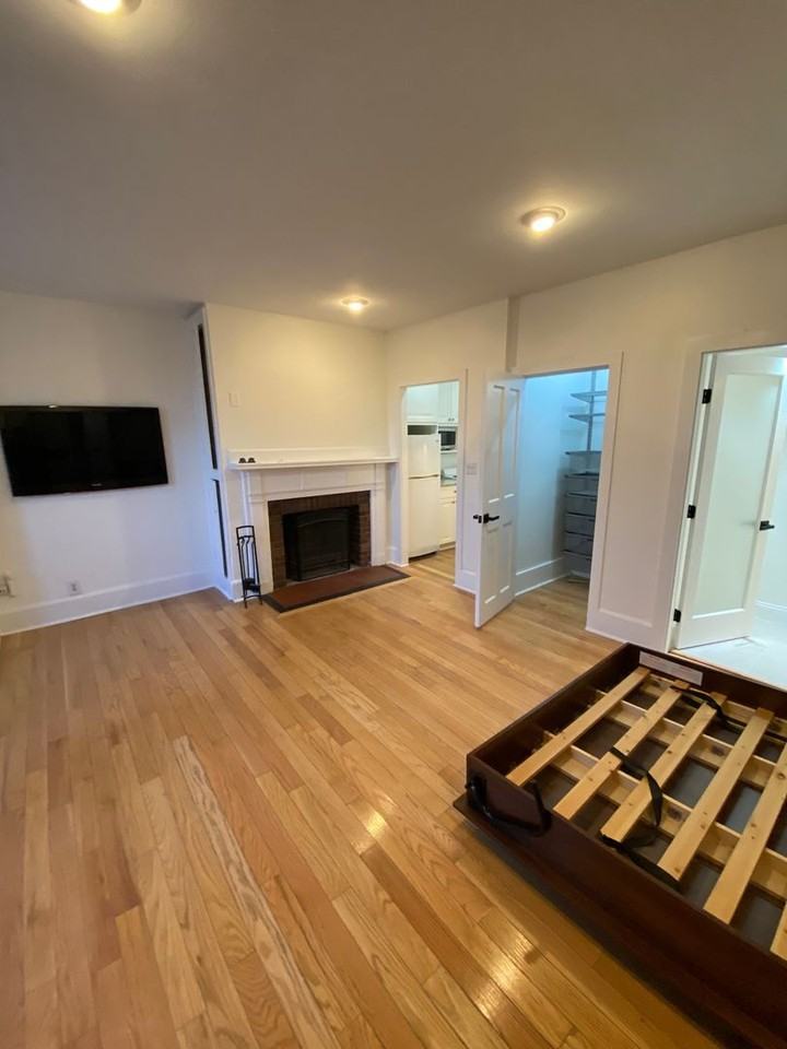 458 Beacon St - Photo 7 of 20
