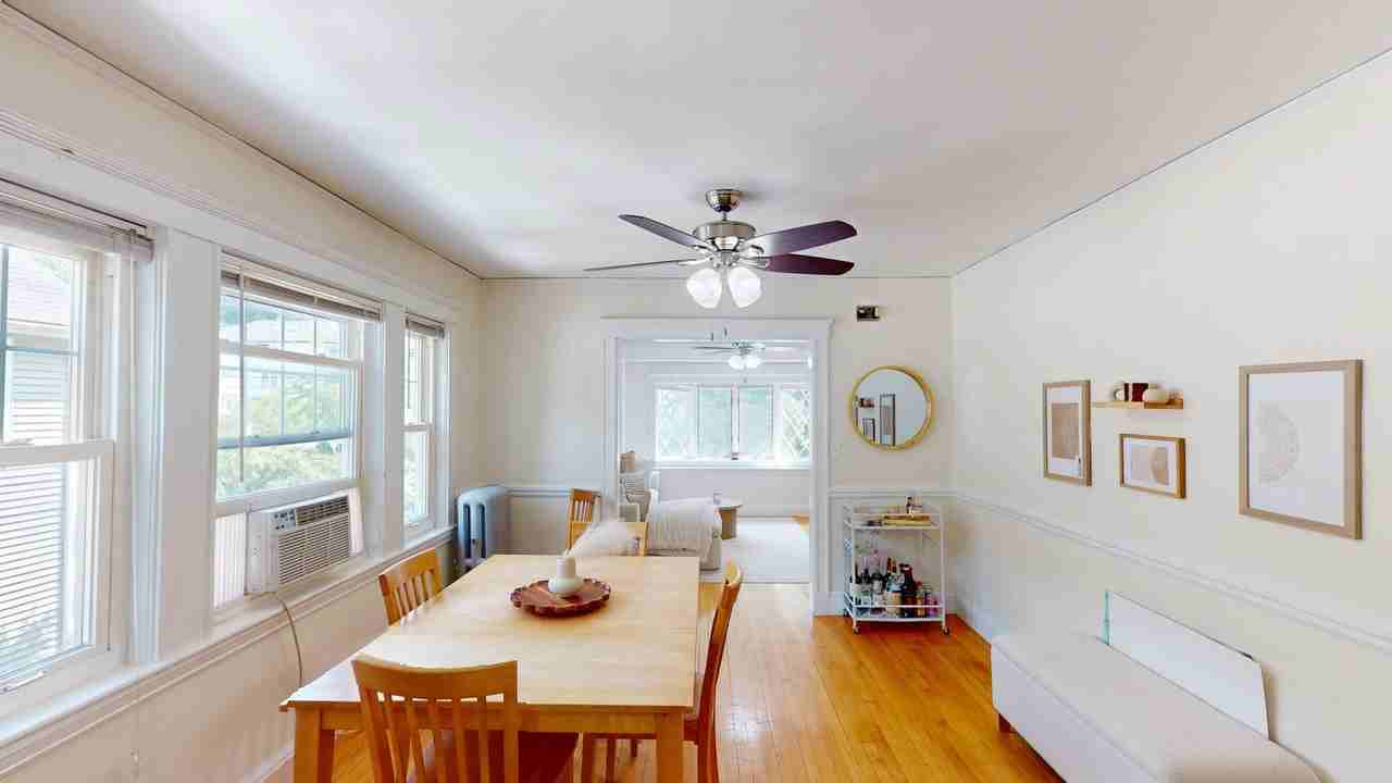 105 Bennett St - Photo 3 of 12