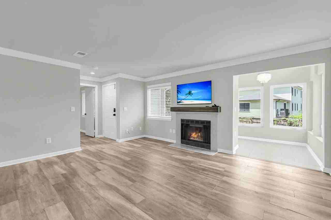266 Alexandra Dr #11 - Photo 4 of 25