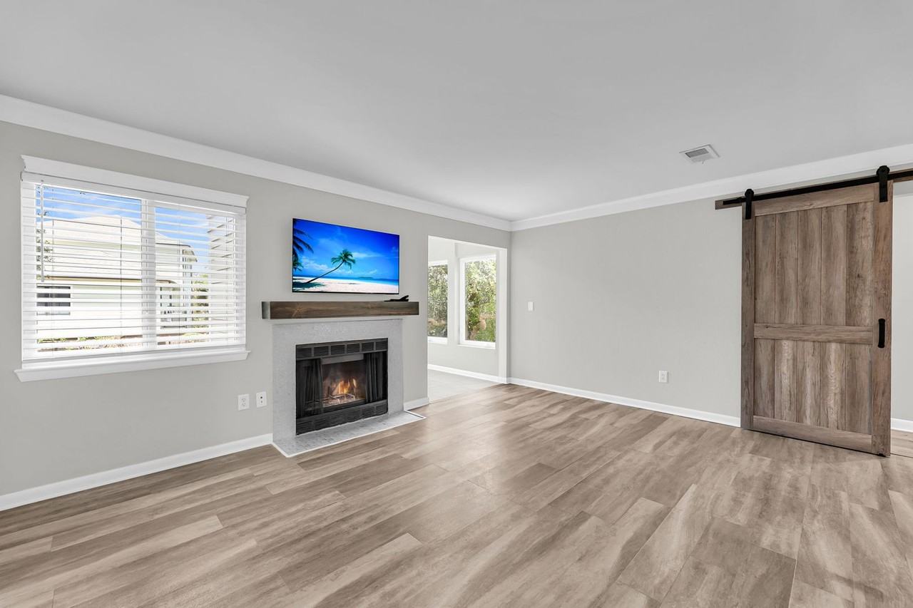 266 Alexandra Dr #11 - Photo 7 of 25