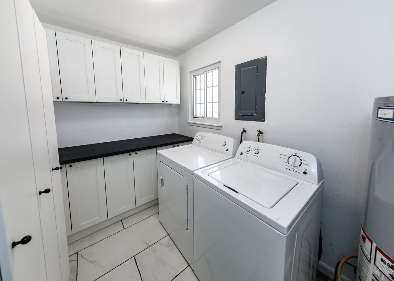 129 Ely St - Photo 5 of 50