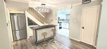 featured image of 1304 E Bayou Pkwy