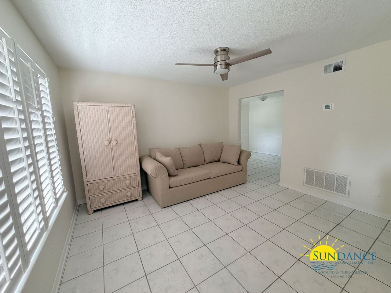 139 Scranton St - Photo 3 of 28