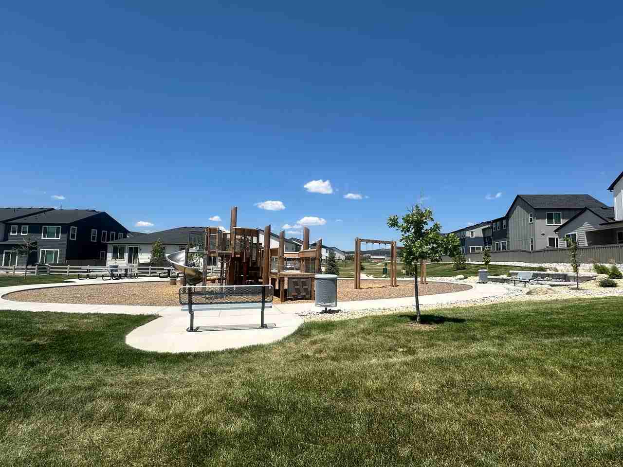 17604 Brass Buckle Way - Photo 3 of 18