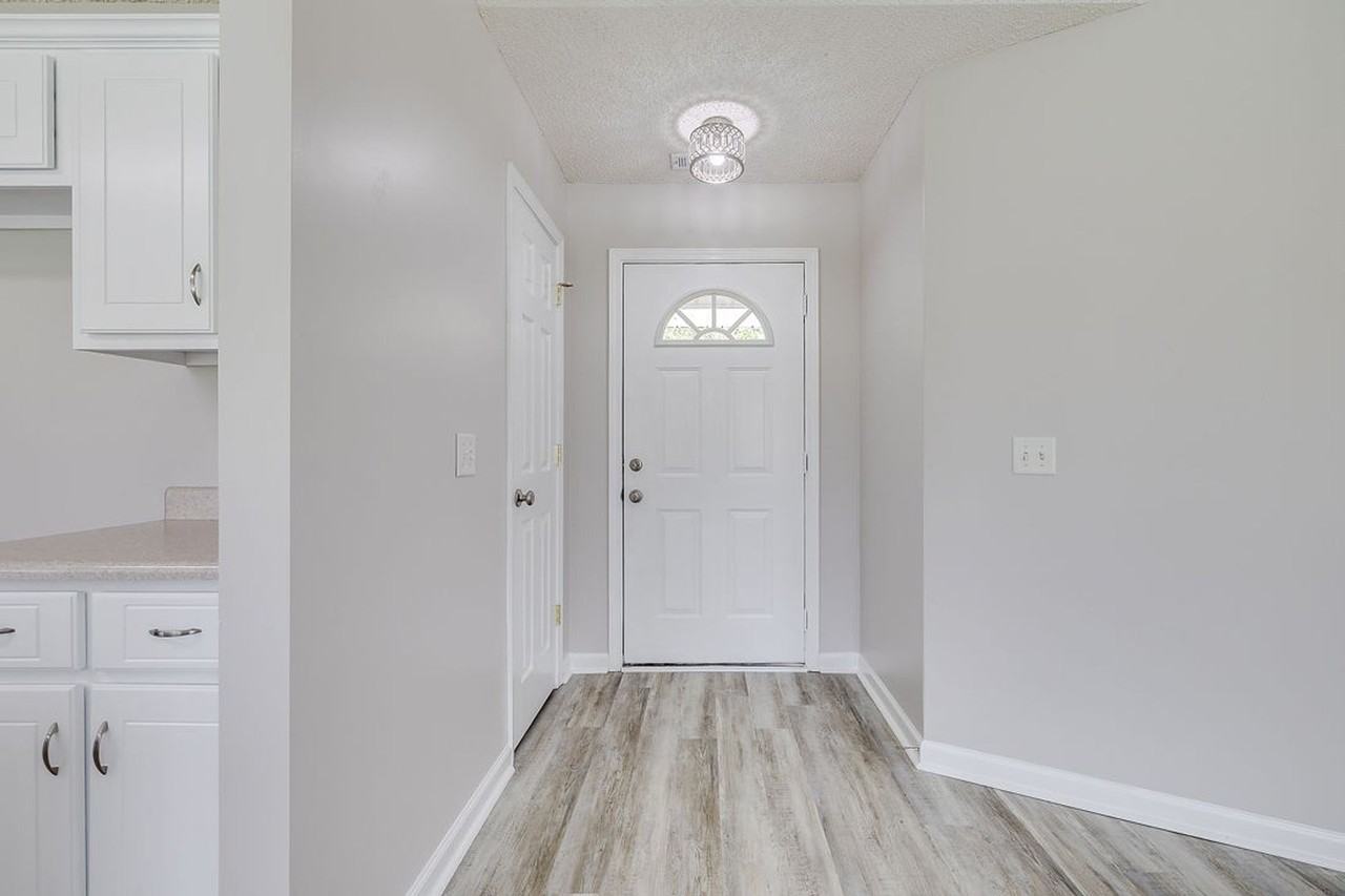 114 Mustang Dr - Photo 7 of 30