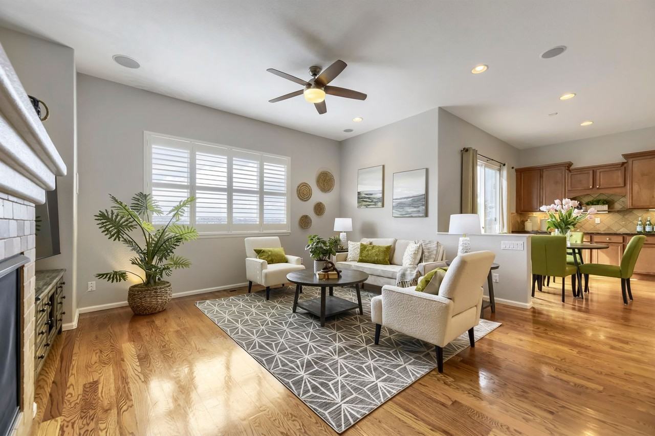 15625 Carob Cir - Photo 3 of 39