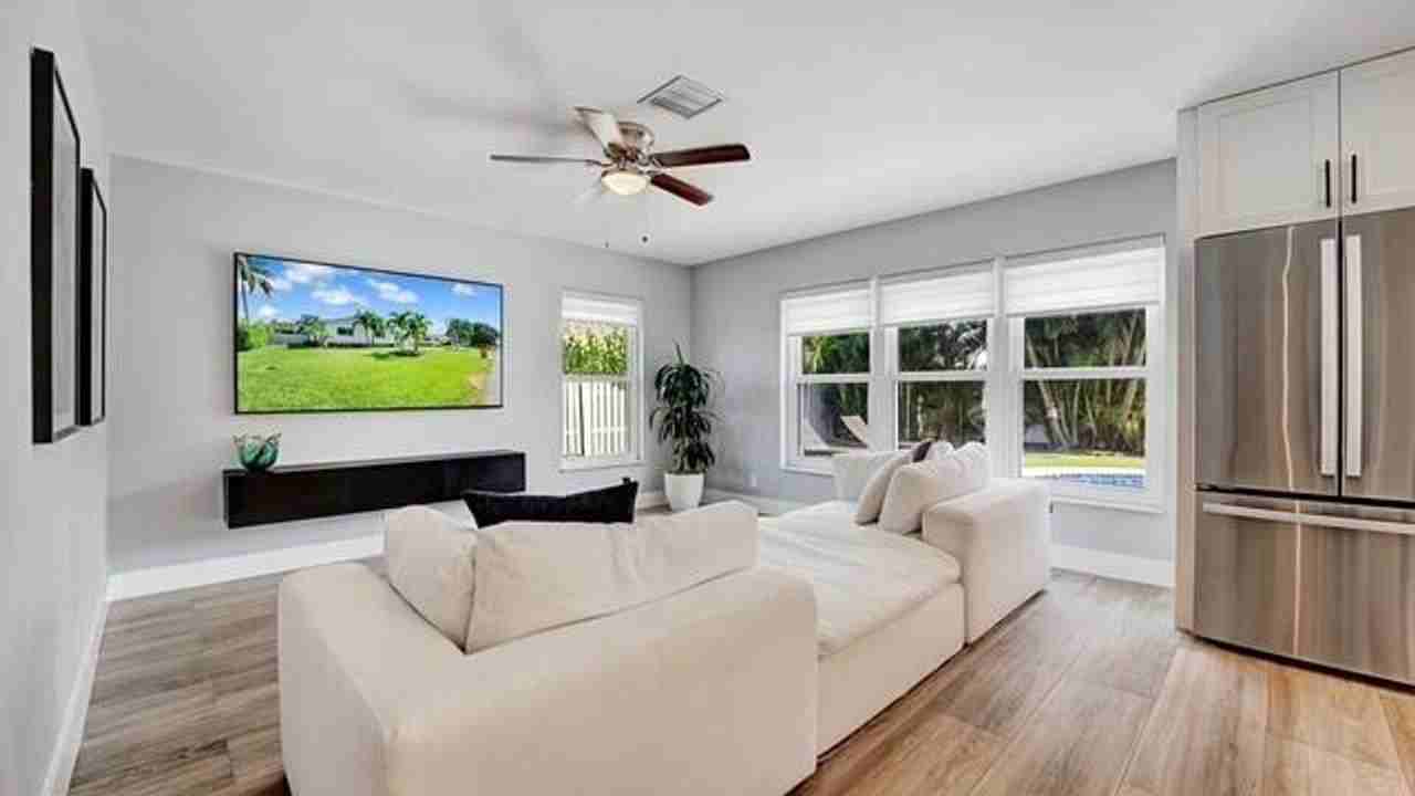 722 Sw 28th Ave - Photo 7 of 19
