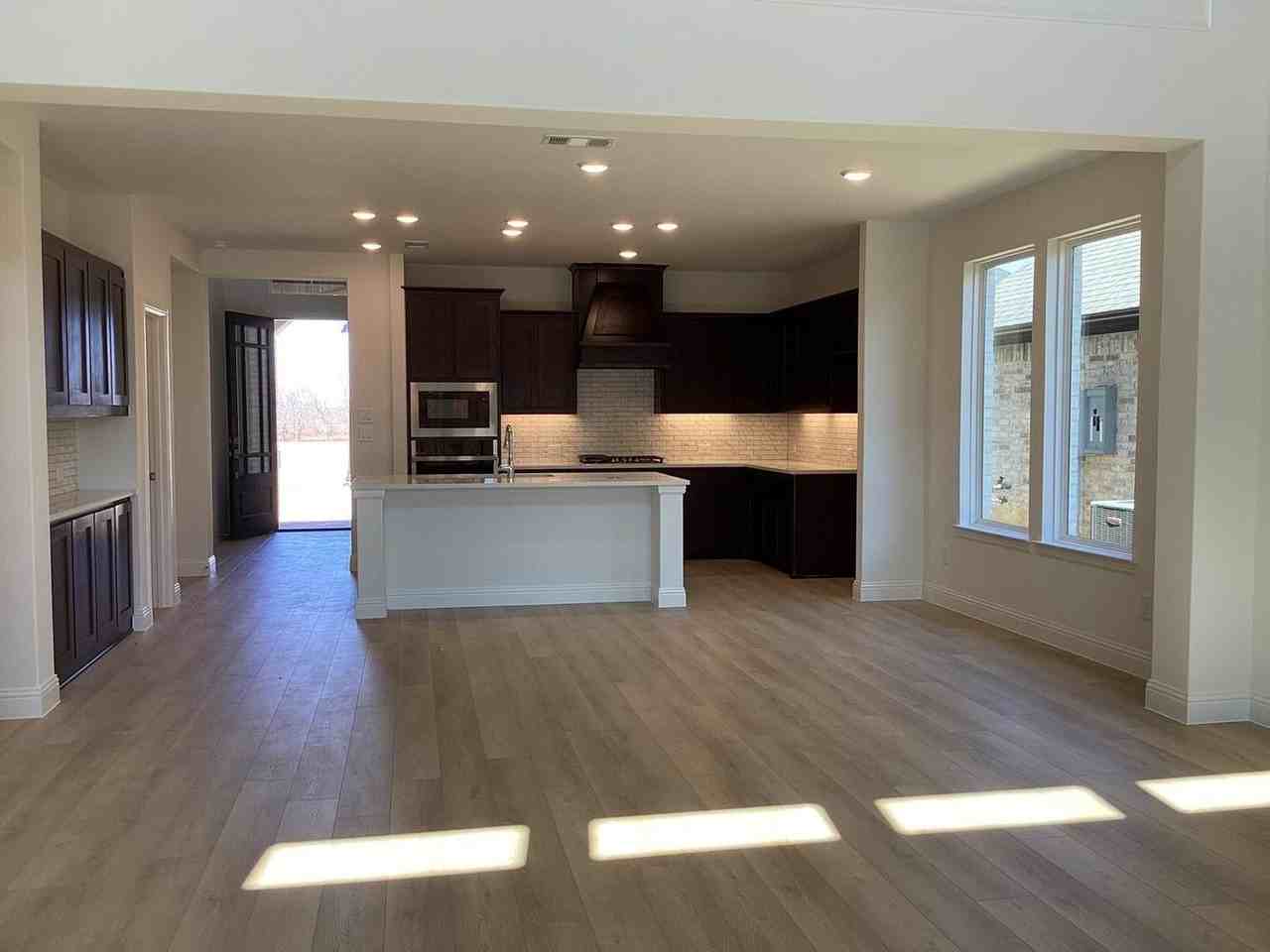 1720 Sangallo Ln - Photo 4 of 19