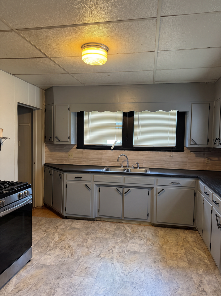 428 Bryant St - Photo 2 of 11