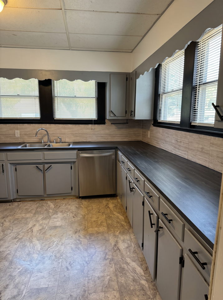 428 Bryant St - Photo 4 of 11