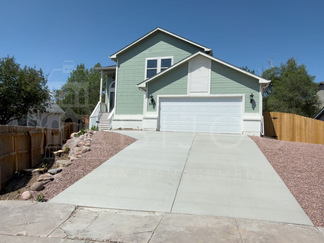 5545 Chad Ct - Photo 2 of 16