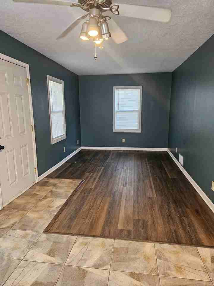 1624 W 36th St - Photo 3 of 15