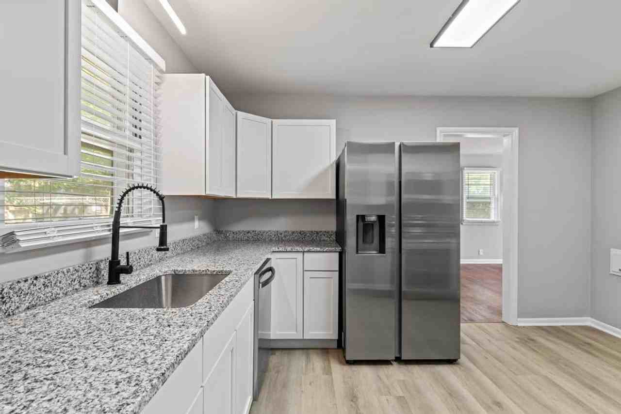 7214 Northridge Dr - Photo 7 of 22