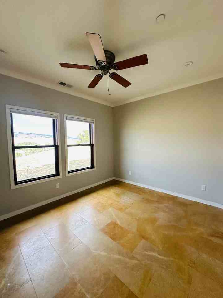 464 Sonoma Mountain Rd - Photo 7 of 15