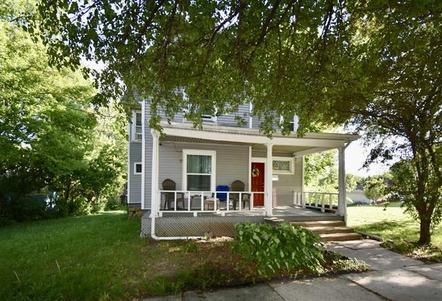 1722 Chestnut St #1 - Photo 2 of 2