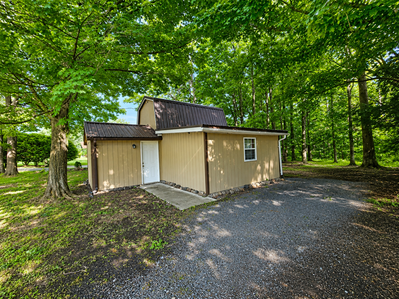 1084 Yale Farm Rd Rear #REAR - Photo 2 of 32