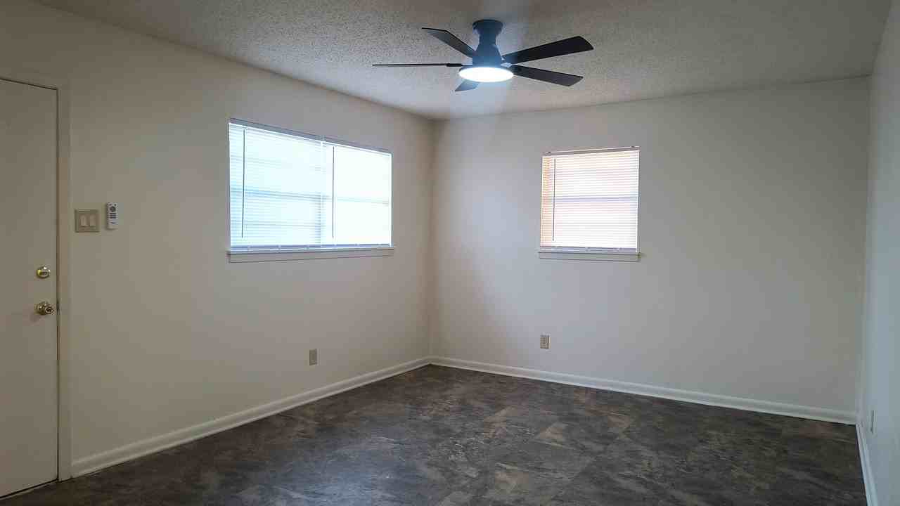 6115 Parker St #1 - Photo 2 of 15