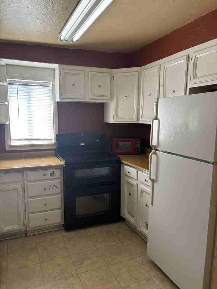 938 S 2nd Ave #1 - Photo 6 of 15