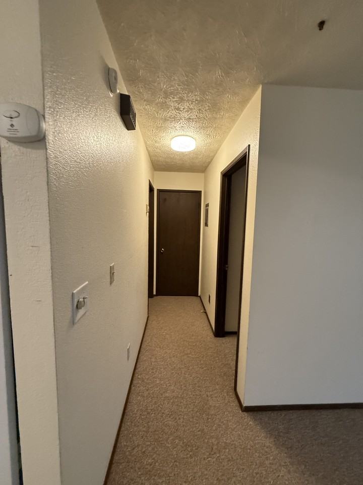7230 E 21st Ave #2 - Photo 5 of 8