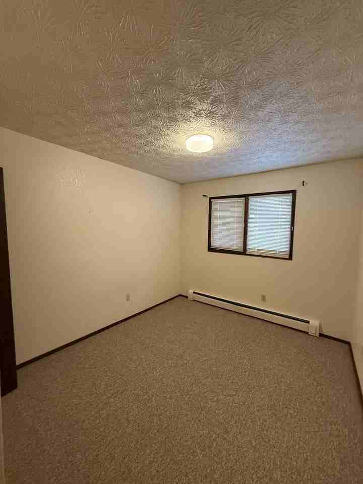 7230 E 21st Ave #2 - Photo 7 of 8