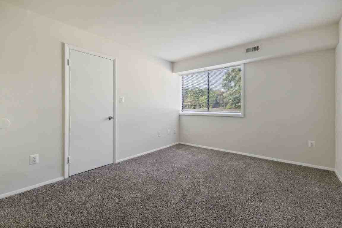 3511 Briarwood Dr - Photo 3 of 23