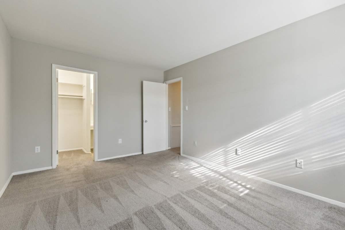 3511 Briarwood Dr - Photo 5 of 23