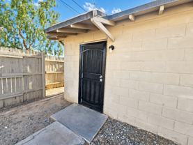 421 W 9th St #C - Photo 1 of 1