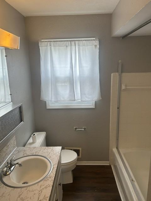 5854 Christie Ave Se #5854 - Photo 6 of 10