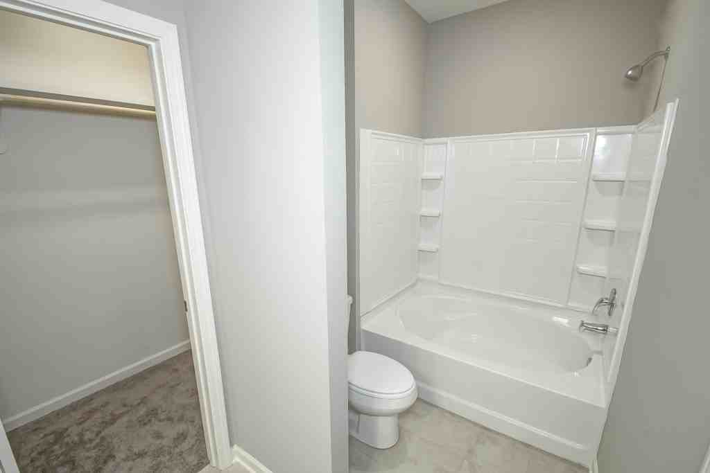19921 Grantham Road - BUnit A #B - Photo 7 of 11