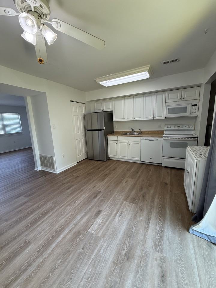 6407 Continental Dr #1 - Photo 3 of 10