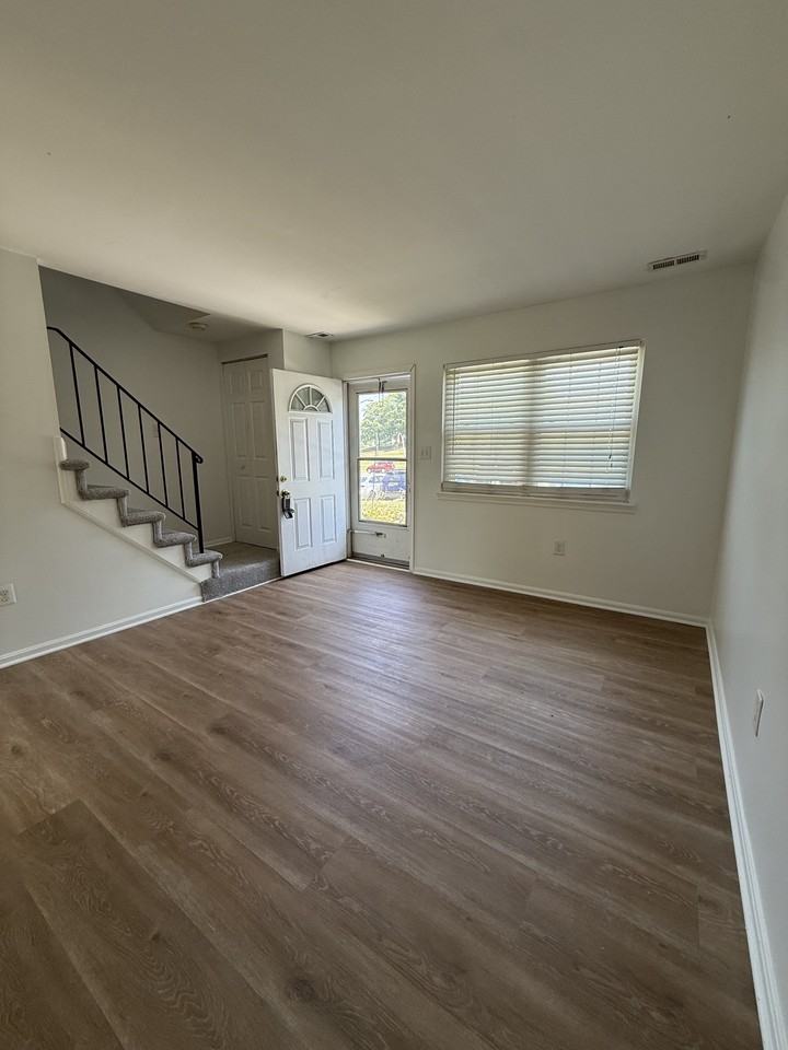 6407 Continental Dr #1 - Photo 5 of 10
