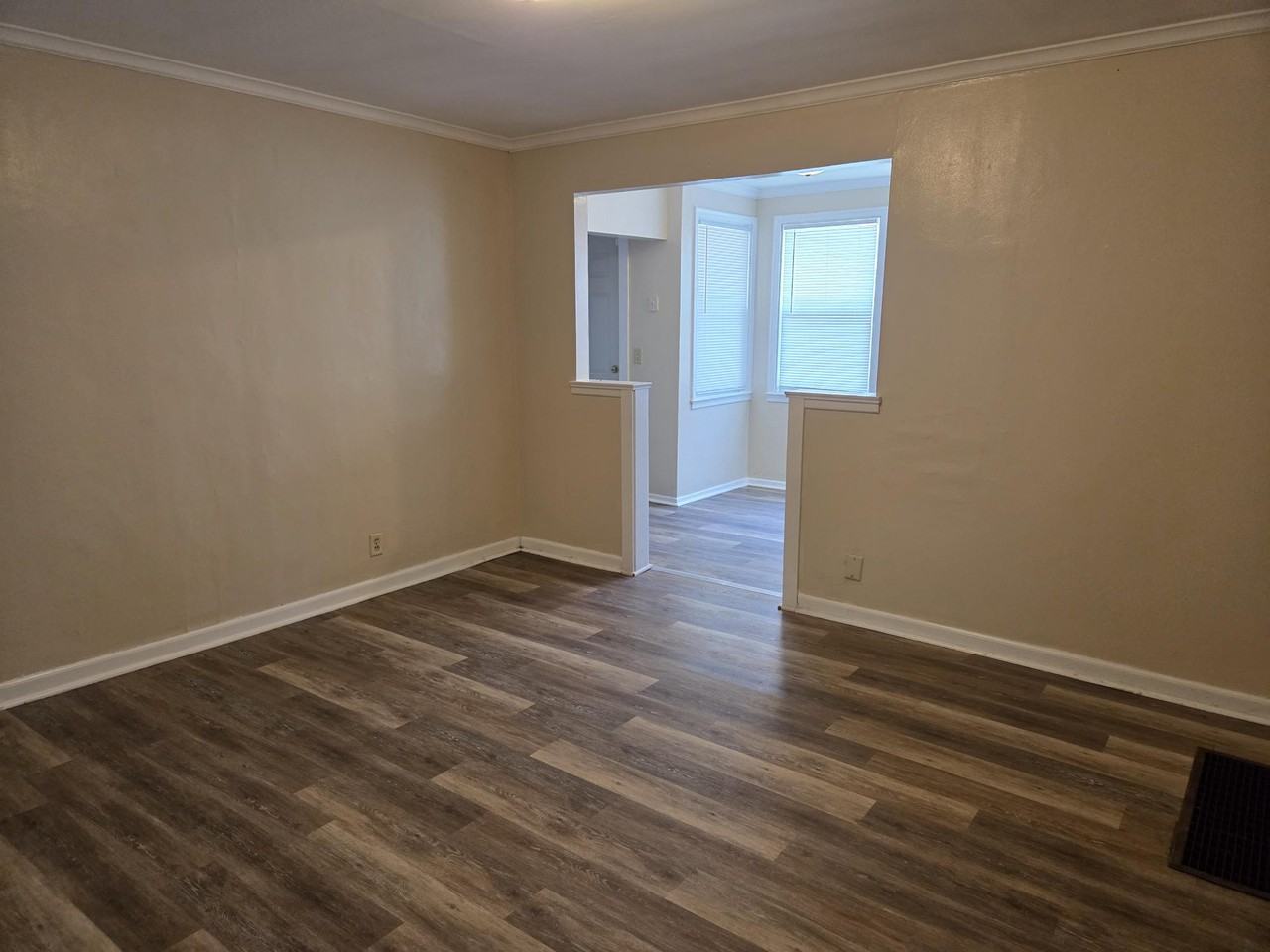1839 Oliver Ave N #1 - Photo 6 of 21