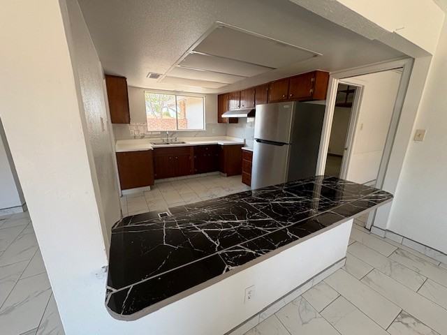 1006 Scenic Dr #1 - Photo 4 of 20