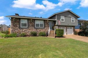 featured image of 8 Walnut Valley Drive