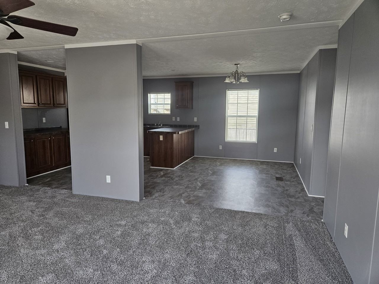 39 Lynnwood Cir #125 - Photo 6 of 21