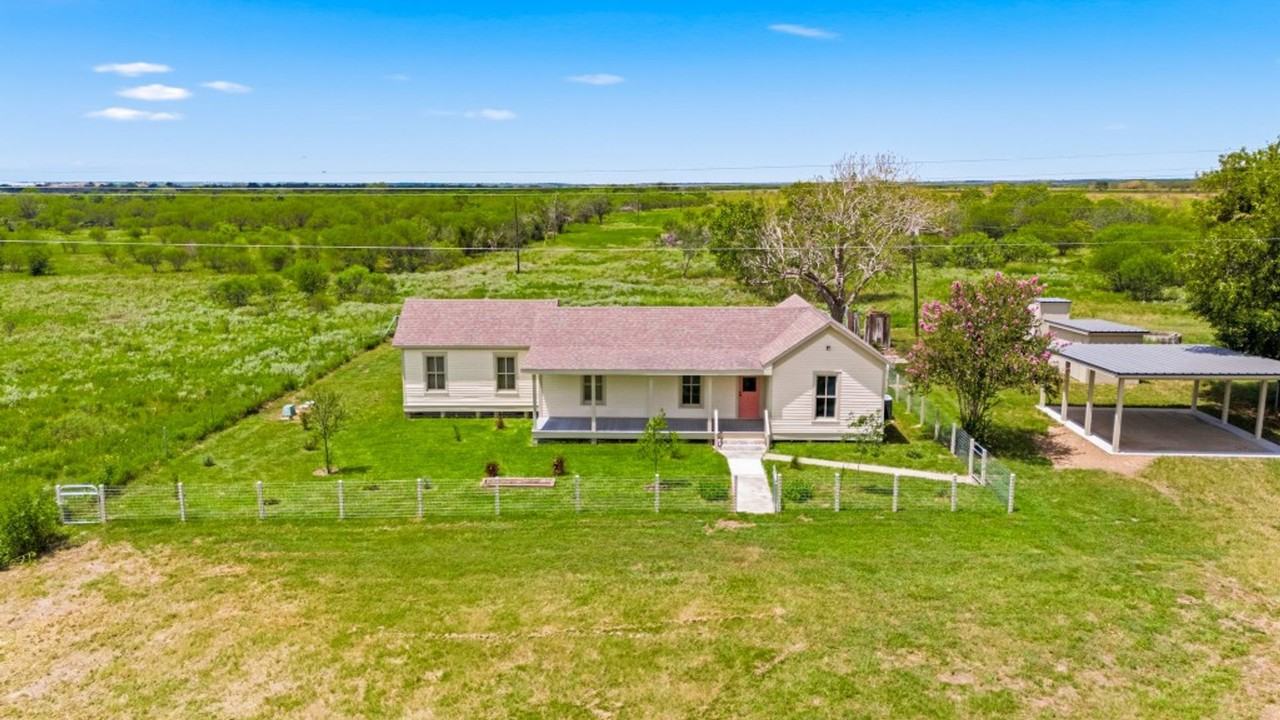 14851 14851 US Hwy 87 N - Photo 5 of 34