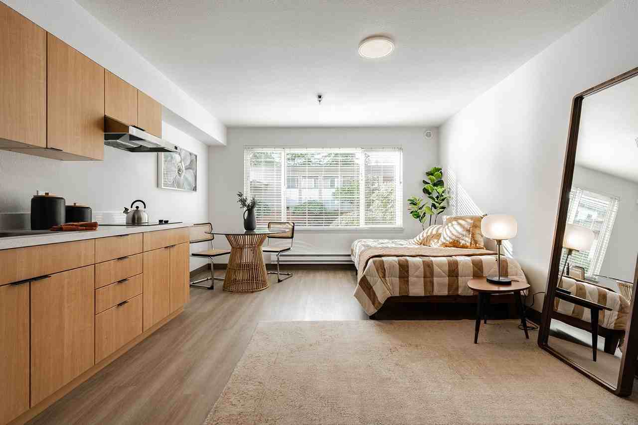 Crossroads Garden Apartments - Photo 7 of 50